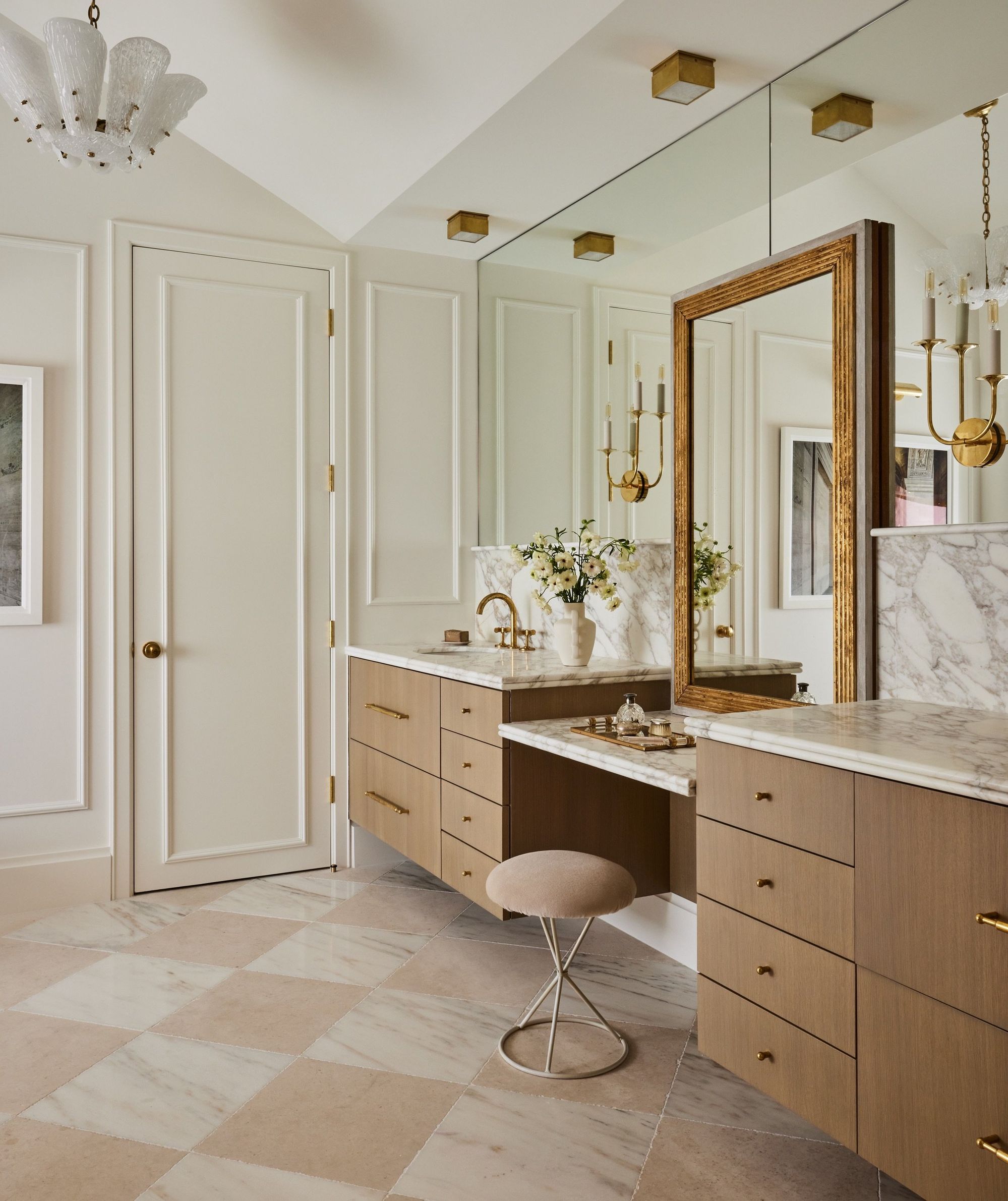 Naples_Primary-Bathroom_005_crop