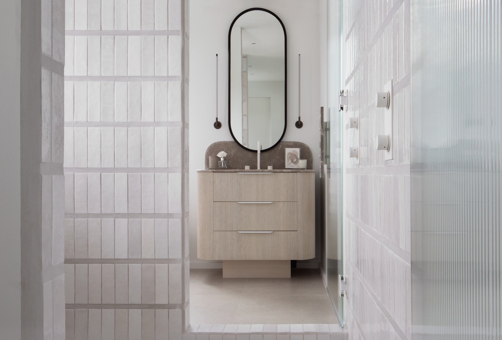 Canal_Home_NAVYBLACK_Moment_Design_OBrien_Harris_J._Jordan_Homes_Ryan_Hainey_Photography_039